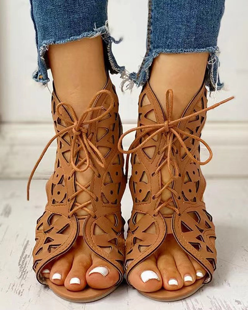 Casual orthopedische platte sandalen met uitsparingen - By La Bella Vie