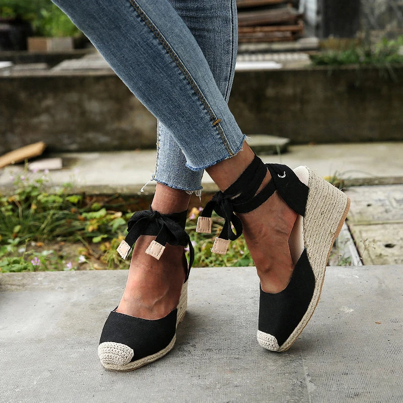 Orthopedische sandalen met kanten bandjes - By La Bella Vie