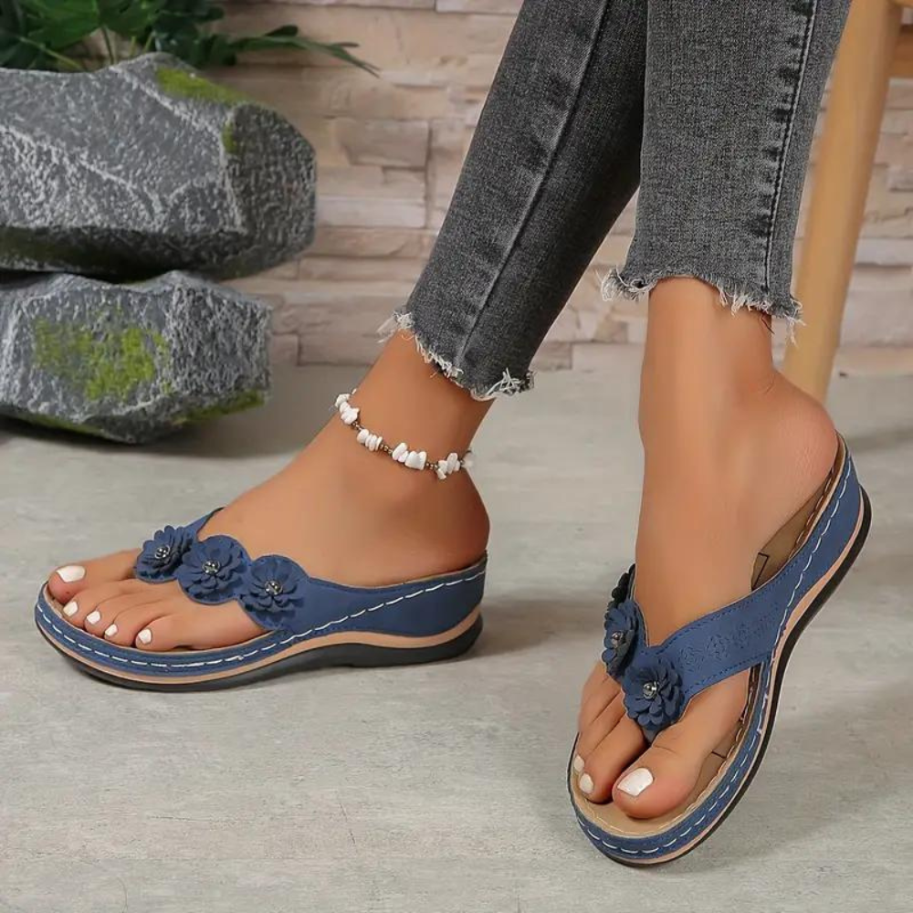 Casual orthopedische bloemen slippers - By La Bella Vie