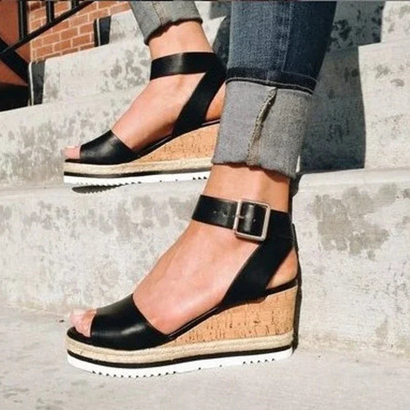 Comfortabele Orthopedische Sleehak Sandalen - By La Bella Vie