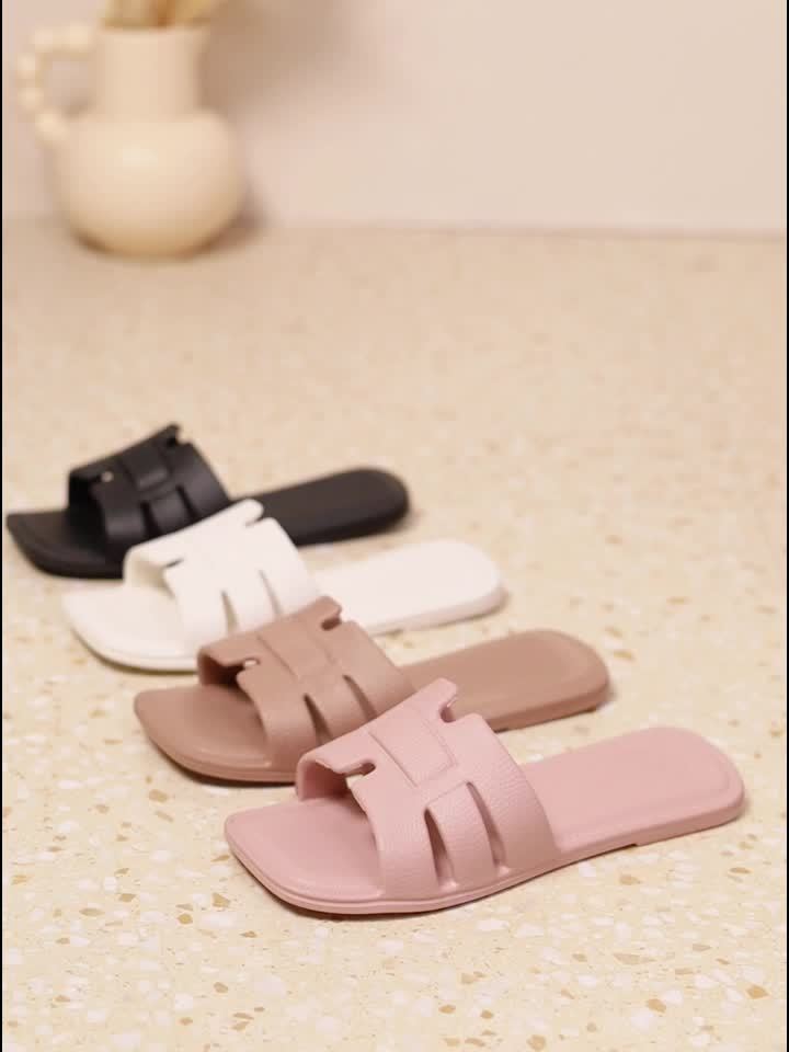 Casual outdoor zomer slippers - By La Bella Vie