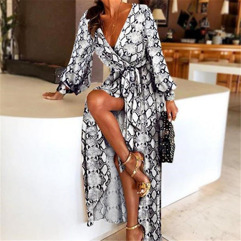 Rosalyn - elegante wikkeljurk met split