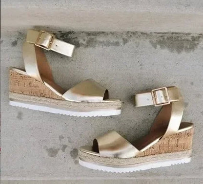 Comfortabele Orthopedische Sleehak Sandalen - By La Bella Vie