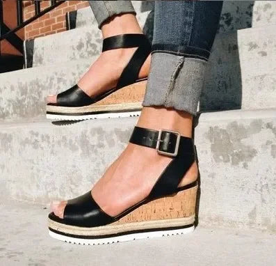 Comfortabele Orthopedische Sleehak Sandalen - By La Bella Vie