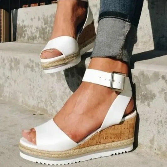 Comfortabele Orthopedische Sleehak Sandalen - By La Bella Vie